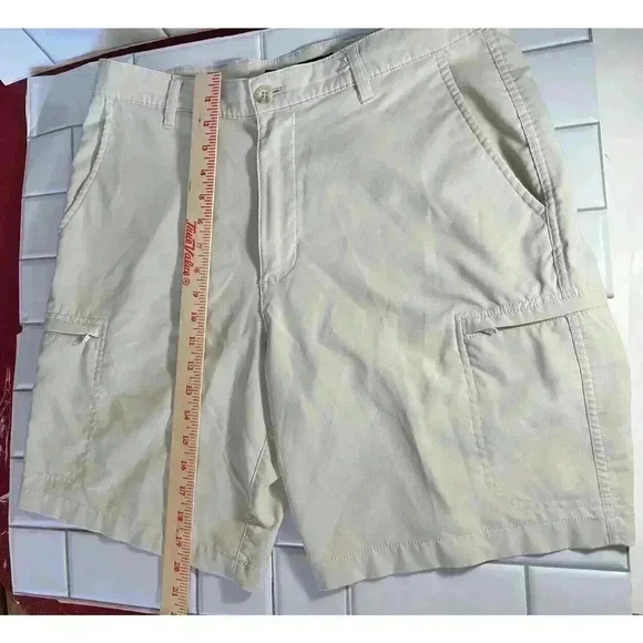 Chaps Golf 32 Women’s Khaki Golf Shorts - Picture 2 of 7